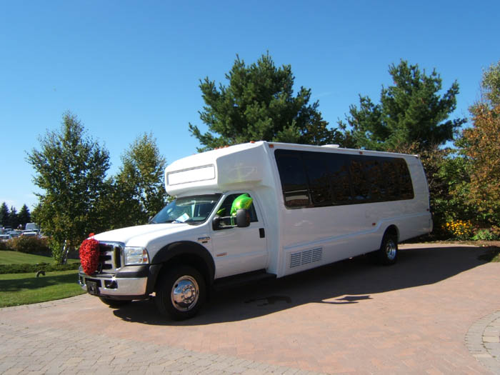 milton limo bus